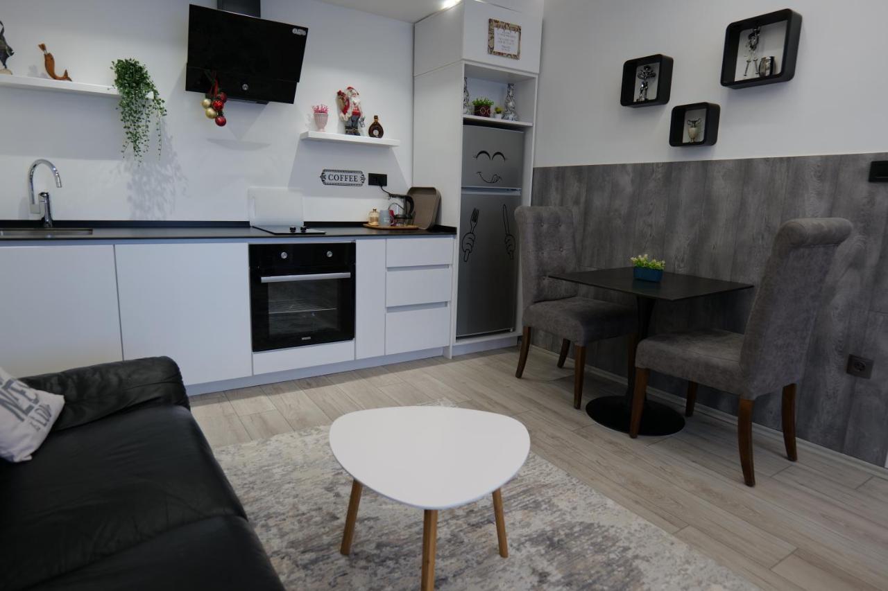Matin Apartments In Pristina, Kosovo Exterior photo